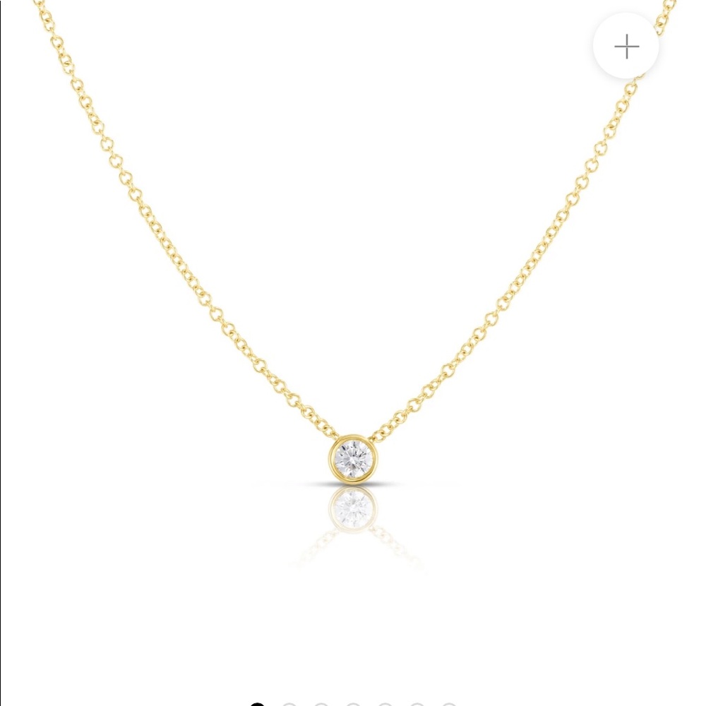 Diamond solitaire gold necklace